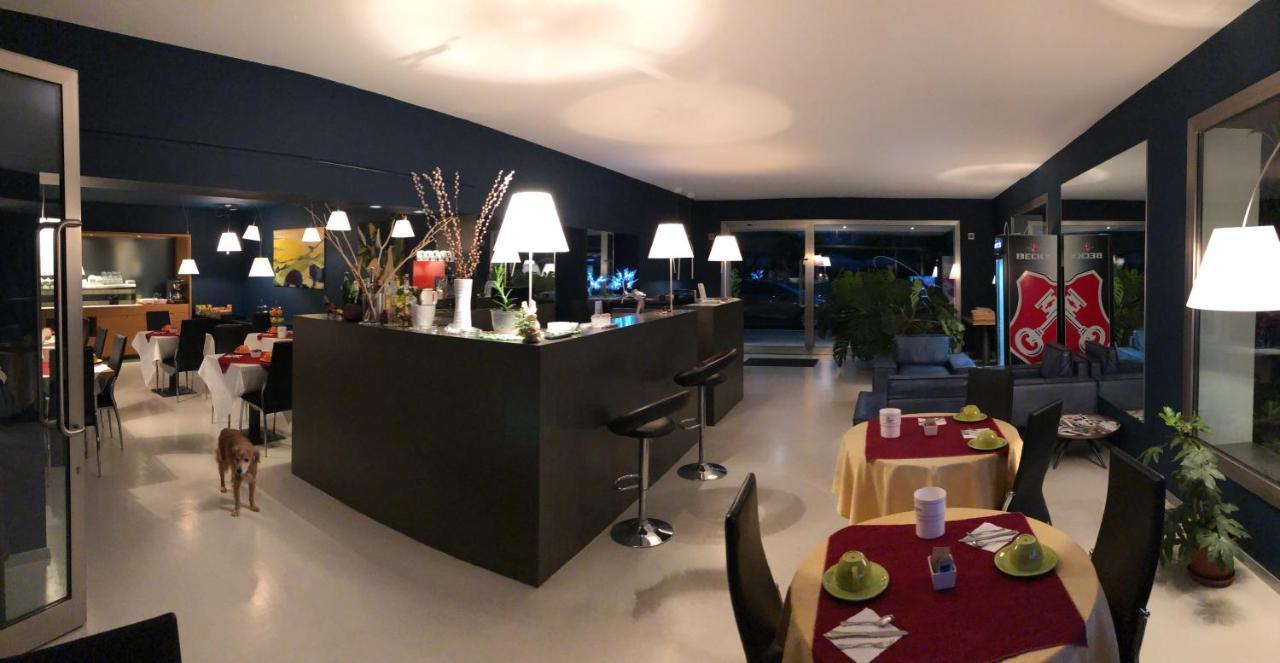 Hotel Regina Riva del Garda